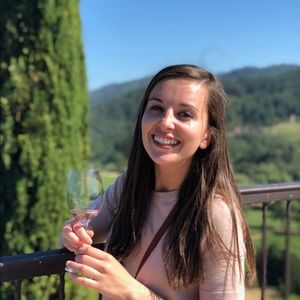 Meet your Posher, Amanda caroline